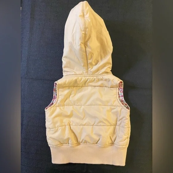 3/$15 OshKosh Vest w/Hood, Pink Floral Trim & Lining, Genuine Kids, Zip Button - Picture 3 of 8